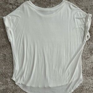 Women's White Short Sleeve Scoop Neck Tee